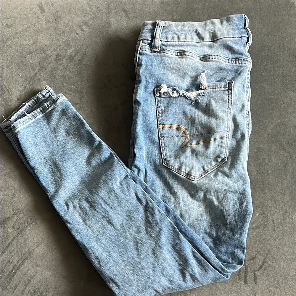 American Eagle Outfitters Light Blue High Rise Jeans